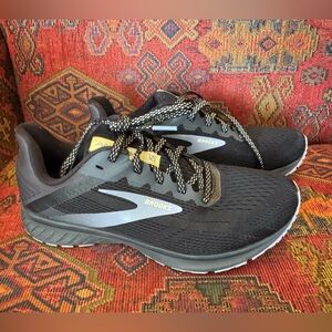 Brooks Anthem 5 Women’s Running Sneakers